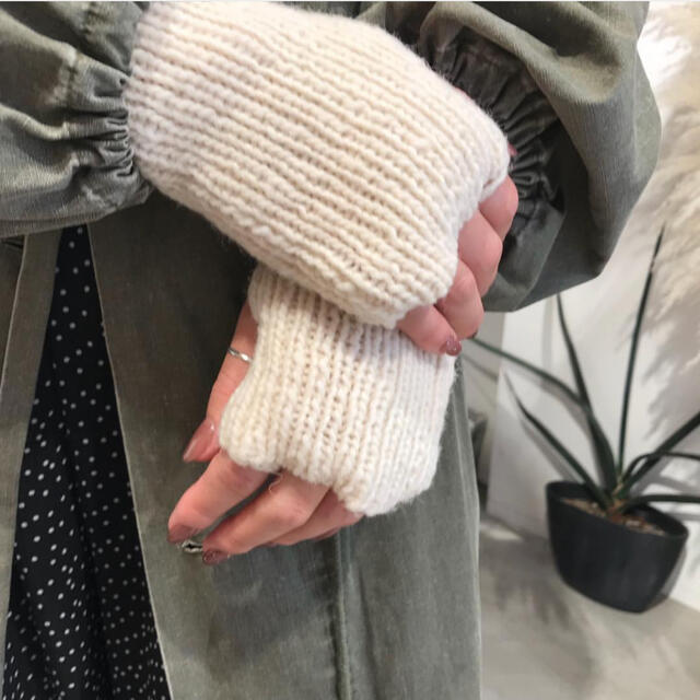 TODAYFUL(トゥデイフル)のTODAYFUL Knit Arm Warmer レディースのファッション小物(手袋)の商品写真