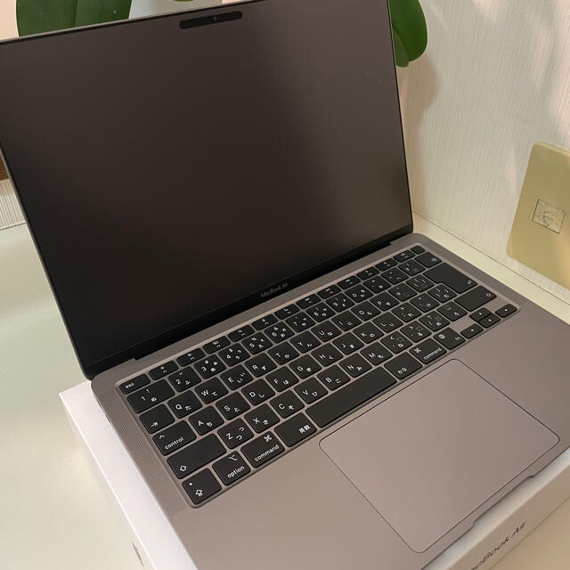 PC/タブレット最新　M1 MacBook air 新同品