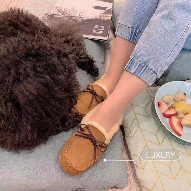 日本初登録!激安 LUXURY UGG アグ ムートン モカシン ダコタ24cm