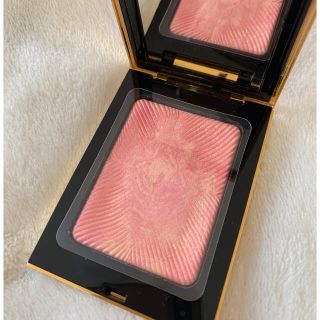 イヴサンローランボーテ(Yves Saint Laurent Beaute)のイヴサンローラン　チーク(チーク)