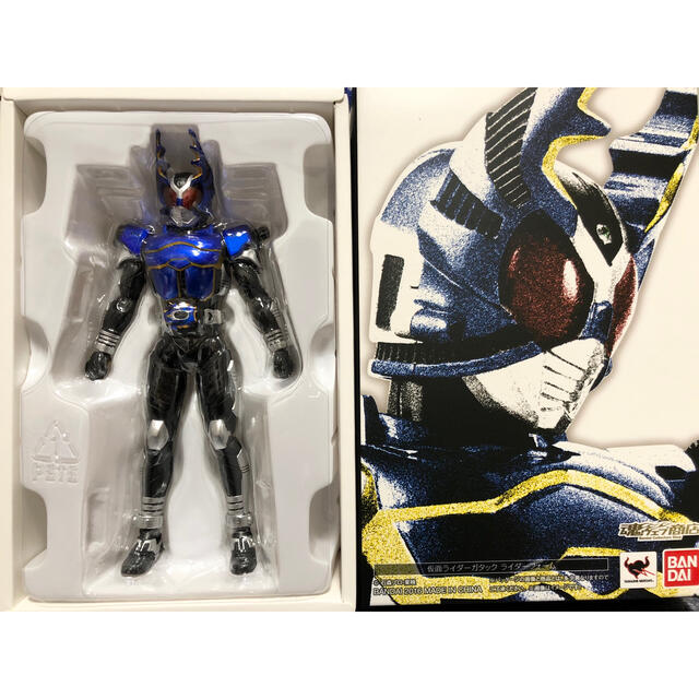 美品 S.H.Figuarts 真骨頂製法 仮面ライダーガタック