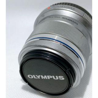 オリンパス(OLYMPUS)のolympus  単焦点レンズ　m.zuiko45mm(レンズ(単焦点))