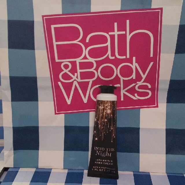 Bath & Body Works(バスアンドボディーワークス)のyasu様専用 バスアンドボディワークス ハンドクリーム コスメ/美容のボディケア(ハンドクリーム)の商品写真