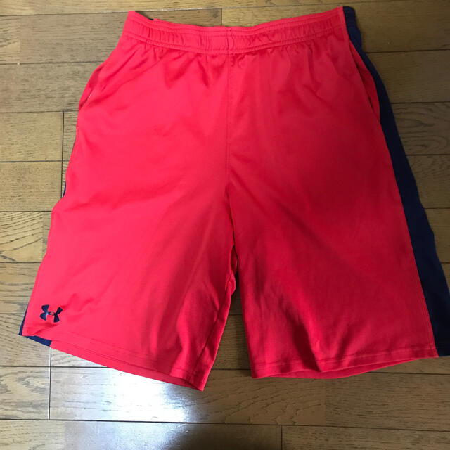 UNDER ARMOUR(アンダーアーマー)の短パン キッズ/ベビー/マタニティのキッズ服男の子用(90cm~)(パンツ/スパッツ)の商品写真