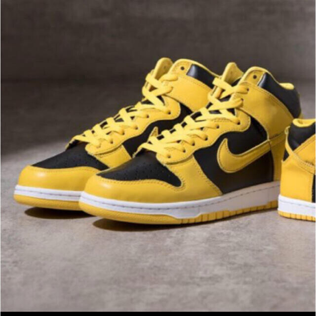 NIKE DUNK HI  Varsity Maize 26cm