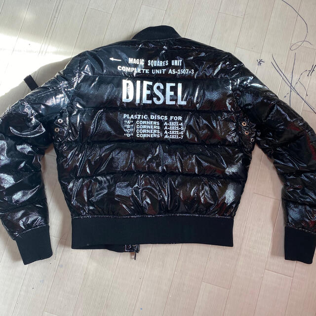 DIESEL(ディーゼル)のDIESEL ダウン レディースのジャケット/アウター(ダウンジャケット)の商品写真