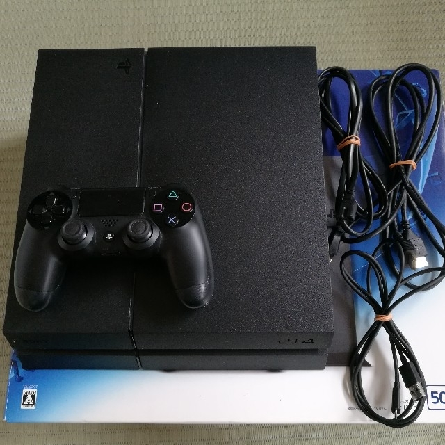 てらちゃん様　SONY PlayStation4 本体 CUH-1200AB01 エンタメ/ホビーのゲームソフト/ゲーム機本体(家庭用ゲーム機本体)の商品写真