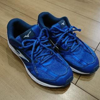 ミズノ(MIZUNO)の☆たか様専用☆ ミズノ スニーカー 23センチ 青(スニーカー)