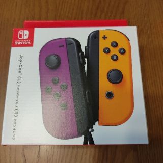 ニンテンドースイッチ(Nintendo Switch)のジョイコン Joy-Con(L)ネオンパープル(R)ネオンオレンジ　(その他)