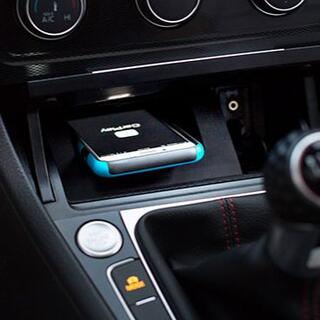 フォルクスワーゲン(Volkswagen)の新品 VW Golf GTI7/7.5専用(右ハンドル)iPhone用ドック(車種別パーツ)