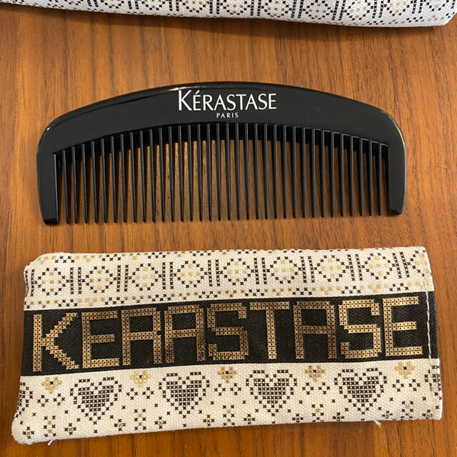 KERASTASE(ケラスターゼ)の値下げ　ケラスターゼ　非売品シャンプートリートメント　ポーチセット コスメ/美容のヘアケア/スタイリング(ヘアケア)の商品写真