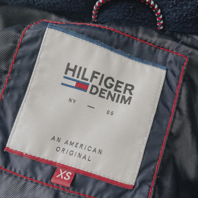 TOMMY HILFIGER(トミーヒルフィガー)のTOMMY HILFIGER DENIM ダウンベスト レディースのジャケット/アウター(ダウンベスト)の商品写真