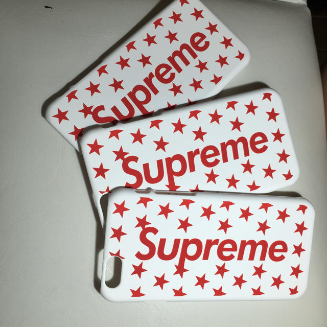 Supreme(シュプリーム)のスプリューム iPhoneケース スマホ/家電/カメラのスマホアクセサリー(iPhoneケース)の商品写真