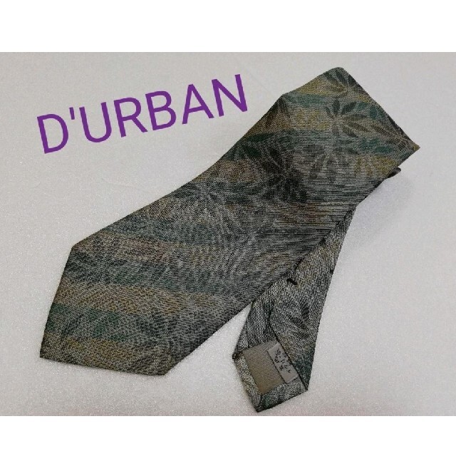 D’URBAN(ダーバン)の美品★DURBANダーバン★気品溢れるボタニカル柄入りストライプ★高級ネクタイ★ メンズのファッション小物(ネクタイ)の商品写真