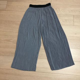 ザラ(ZARA)の専用　Zara ブルー　プリーツパンツ(カジュアルパンツ)