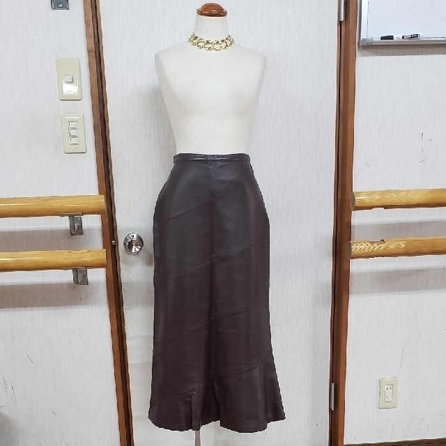 アンパリエンヌ　ハイウエストレザーロングスカート　未使用 レディースのスカート(ロングスカート)の商品写真