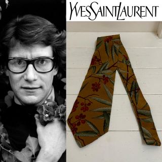 サンローラン(Saint Laurent)のYVES SAINT LAURENT PARIS ITALY製 植物柄 ネクタイ(ネクタイ)