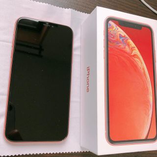 アイフォーン(iPhone)の【みつば様専用】iPhone XR Coral 64 GB SIMフリー (スマートフォン本体)