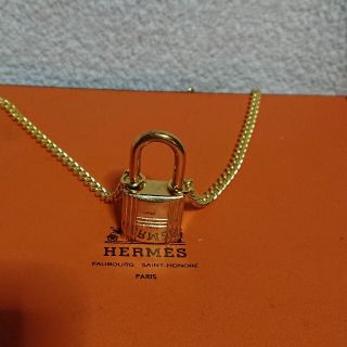 エルメス(Hermes)のHERMES ゴールド パドロック南京錠(鍵無し)！(ネックレス)