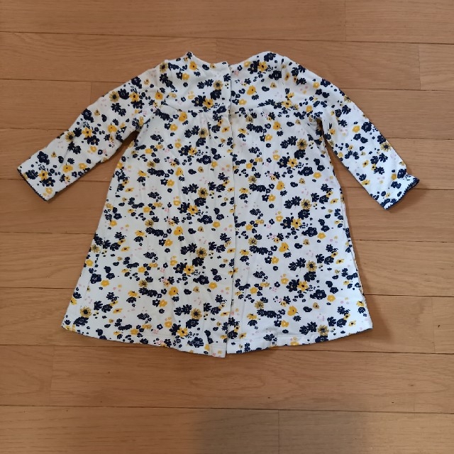 PETIT BATEAU(プチバトー)のプチバトー☆イエロープリントワンピース　18M キッズ/ベビー/マタニティのベビー服(~85cm)(ワンピース)の商品写真