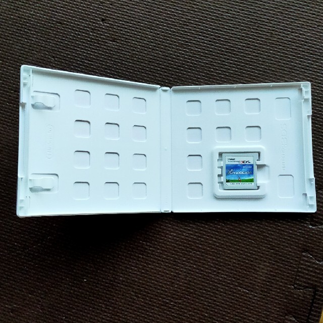 ニンテンドー3DS(ニンテンドー3DS)のゼノブレイド 3DS エンタメ/ホビーのゲームソフト/ゲーム機本体(携帯用ゲームソフト)の商品写真