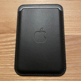 アップル(Apple)の【純正】iPhoneレザーウォレットブラック　MagSafe対応(財布)