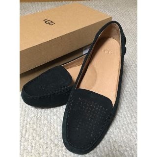 アグ(UGG)の【新品未使用】UGG W BEV スリッポン/ローファー(スリッポン/モカシン)