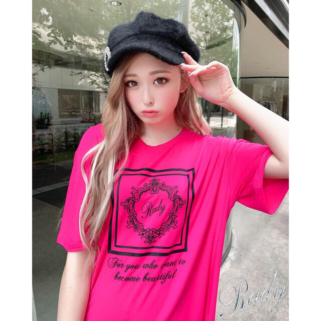 Rady(レディー)のホテルシリーズTシャツ❤︎ショッキングピンク レディースのトップス(Tシャツ(半袖/袖なし))の商品写真