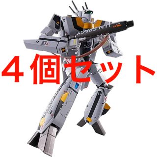 マクロス(macros)の４個 DX超合金 初回限定版 VF-1S バルキリー ロイ・フォッカースペシャル(模型/プラモデル)