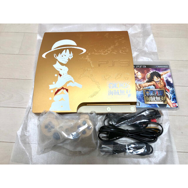 PlayStation3(プレイステーション3)の【希少】PS3 ONEPIECE 海賊無双 GOLD EDITION 超美品 エンタメ/ホビーのゲームソフト/ゲーム機本体(家庭用ゲーム機本体)の商品写真