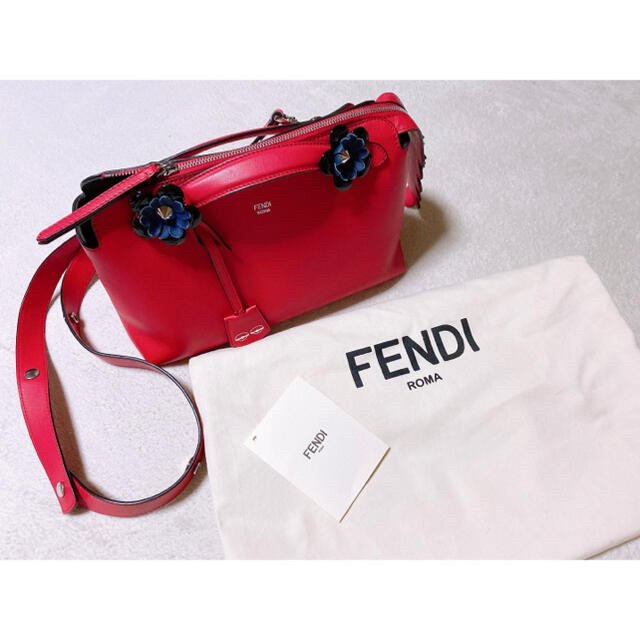 最終値下げ！FENDI♡お花　バイザウェイ