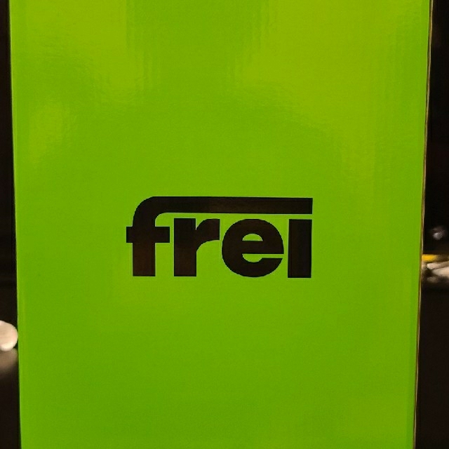 be@rbrick frei 100% & 400% ベアブリック 400% be@rbrick frei 100% & 400% ベアブリック 400%