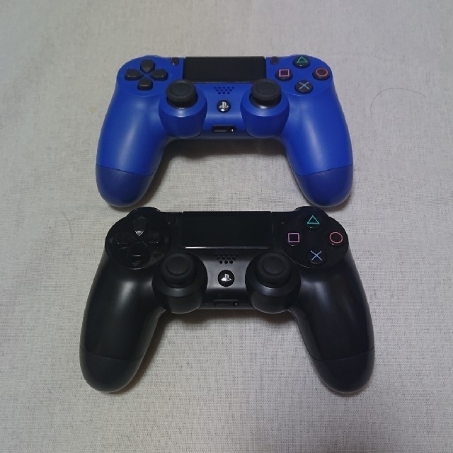 エンタメ/ホビーSONY純正PlayStation4 DUAL SHOCK 4コントローラー2台