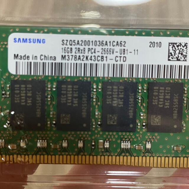 新品Samsung DDR4 16GB M378A2K43CB1-CTD