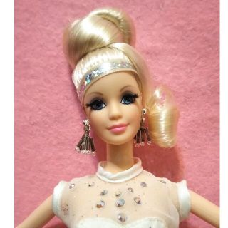 バービー(Barbie)の【未使用美品】バービー人形 スターライト ダンス バービー  希少品 スタンド付(人形)