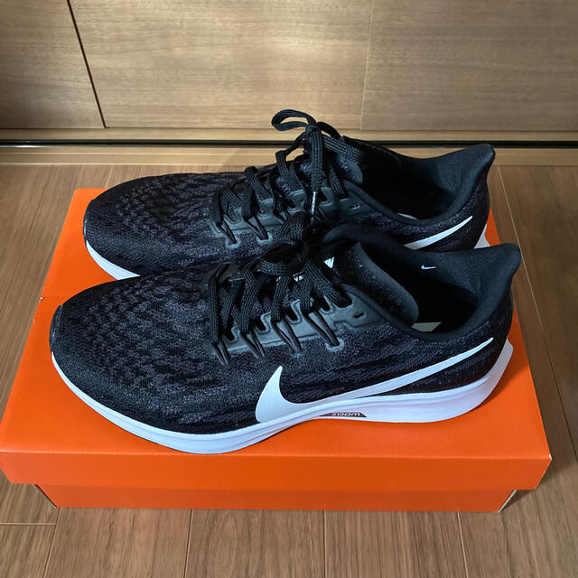 NIKE　エアーズームペガサス36 4E 25.5cm