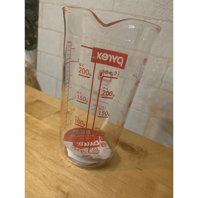 Pyrex(パイレックス)のpyrex パイレックス 計量カップ　強化ガラス　Br 軽量メジャーカップ　透明 インテリア/住まい/日用品のキッチン/食器(調理道具/製菓道具)の商品写真