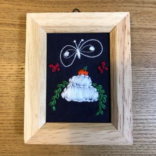 ミナペルホネン(mina perhonen)のミナペルホネン　ハンドメイド　刺繍　壁掛け(アート/写真)