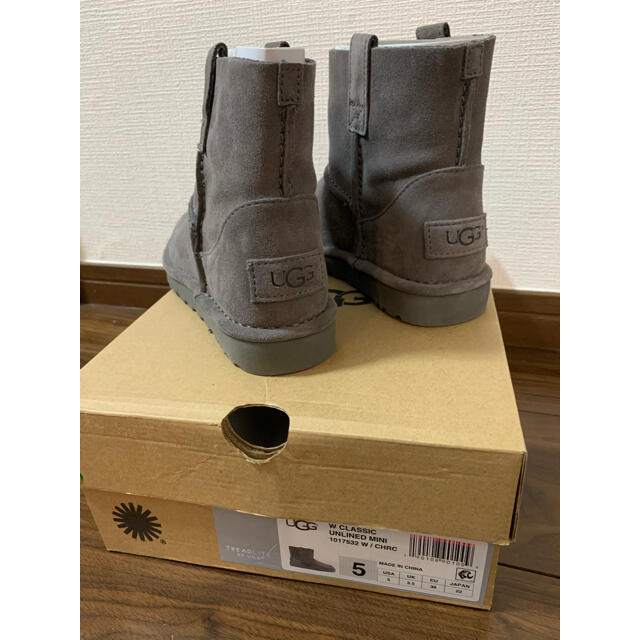 UGG(アグ)のUGG 靴　22.0 グレー レディースの靴/シューズ(ブーツ)の商品写真