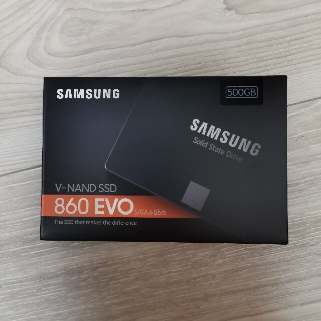SAMSUNG(サムスン)の【新品】Samsung 860 EVO SSD 500GB スマホ/家電/カメラのPC/タブレット(PC周辺機器)の商品写真