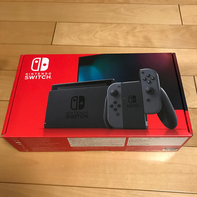 Nintendo Switch(ニンテンドースイッチ)のNintendo Switch グレー　ニンテンドースイッチ　本体 エンタメ/ホビーのゲームソフト/ゲーム機本体(家庭用ゲーム機本体)の商品写真