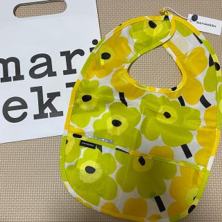 マリメッコ(marimekko)の【新品未使用】marimekko お食事用スタイ(お食事エプロン)