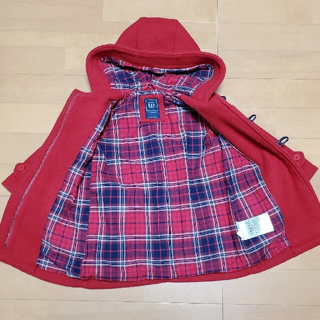 babyGAP(ベビーギャップ)の｢みゅみゅ様｣専用♡baby GAPの赤いダッフルコート キッズ/ベビー/マタニティのキッズ服女の子用(90cm~)(コート)の商品写真