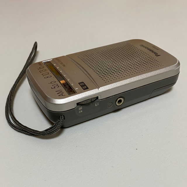 Panasonic(パナソニック)のPanasonic ＡＭ １バンドラジオ R-P30  スマホ/家電/カメラのオーディオ機器(ラジオ)の商品写真