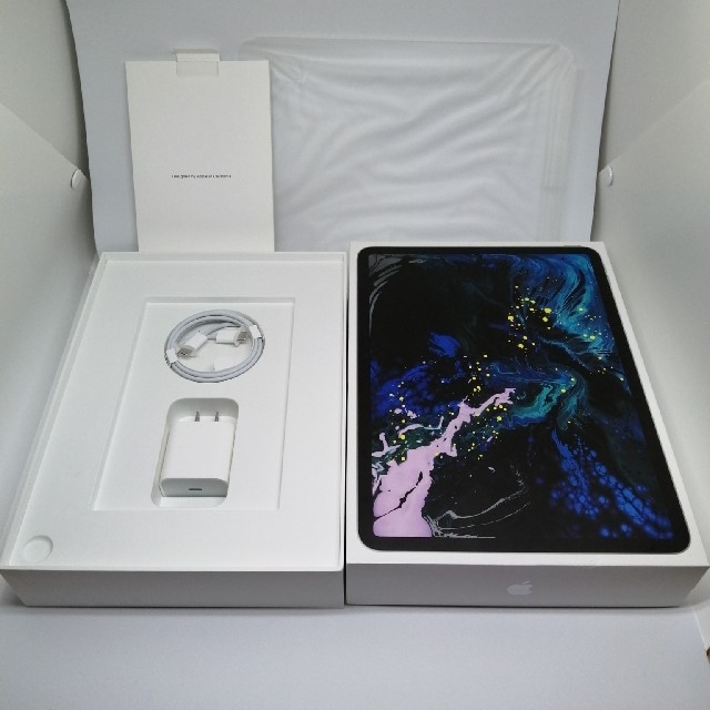 Apple(アップル)の【美品】iPad Pro 11インチ 64GB　Wi-Fiモデル　シルバー スマホ/家電/カメラのPC/タブレット(タブレット)の商品写真