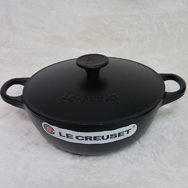 LE CREUSET(ルクルーゼ)のル・クルーゼ 18cm マルミット マット ブラック 鍋 小鍋 インテリア/住まい/日用品のキッチン/食器(鍋/フライパン)の商品写真