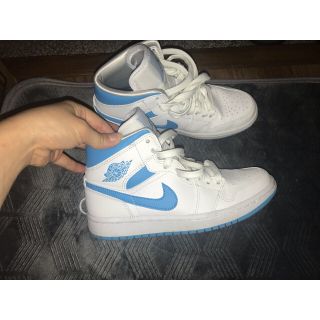 ナイキ(NIKE)のNike Air Jordan 1 Mid UNC Womens(スニーカー)