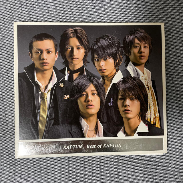 KAT-TUN(カトゥーン)のKAT-TUN Real Face  リアルフェイス 初回限定版 CD DVD エンタメ/ホビーのDVD/ブルーレイ(アイドル)の商品写真