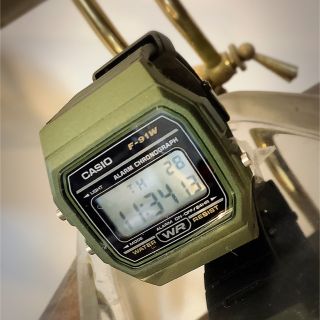 カシオ(CASIO)の国内未発売　カシオ　デジタル腕時計　未使用品　カーキベゼルデータバンク　(腕時計(デジタル))