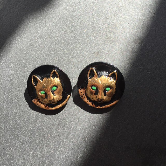 Vivienne Westwood - チェコボタン ブラック 猫 カボション チタン